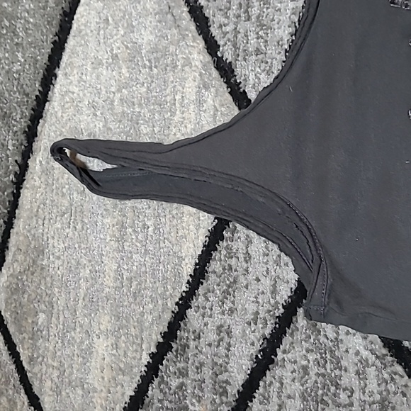 AMPLIFIED MOTLEY CURE GIRLS GIRLS GIRLS WORLD TOUR 87-88 SPECIAL GUEST TANK-TOP - Picture 4 of 12